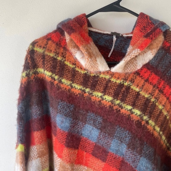 Free People Ainsley Poncho - Picture 7 of 9